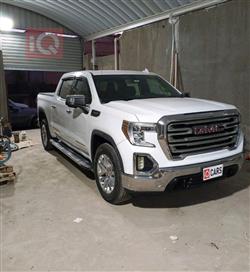 GMC Sierra